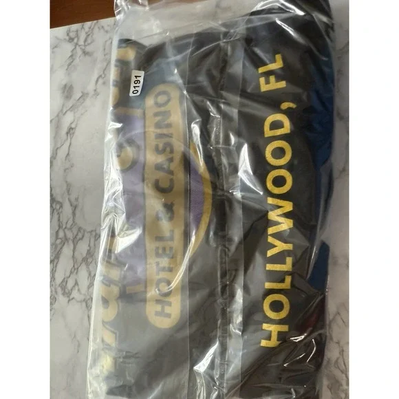 Hard Rock T Shirt Mens XL Black Hollywood Florida Hotel Casino Short Sleeve - Picture 6 of 6